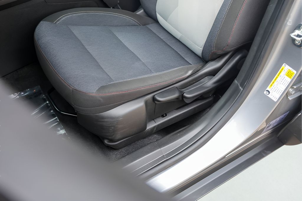 Used Car 2025 Chevrolet Trax  1rs For Sale Under $25,000 In Austin, Texas