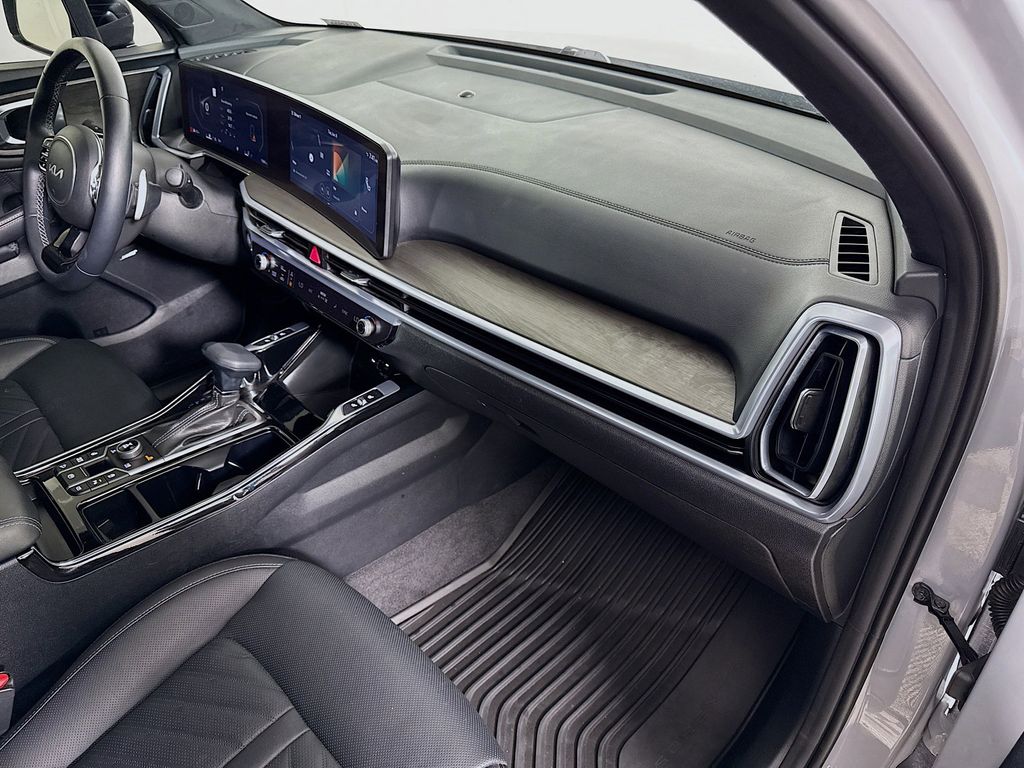 Thumbnail: 2025 Kia Sorento - 31