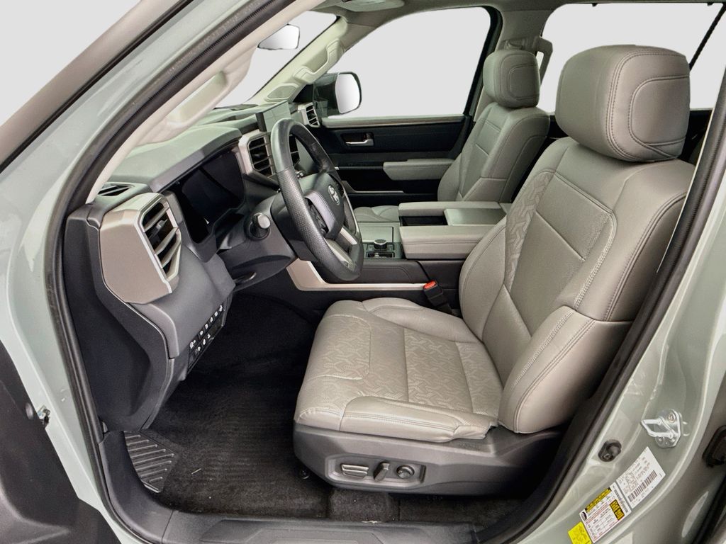 Thumbnail: 2024 Toyota Sequoia - 18