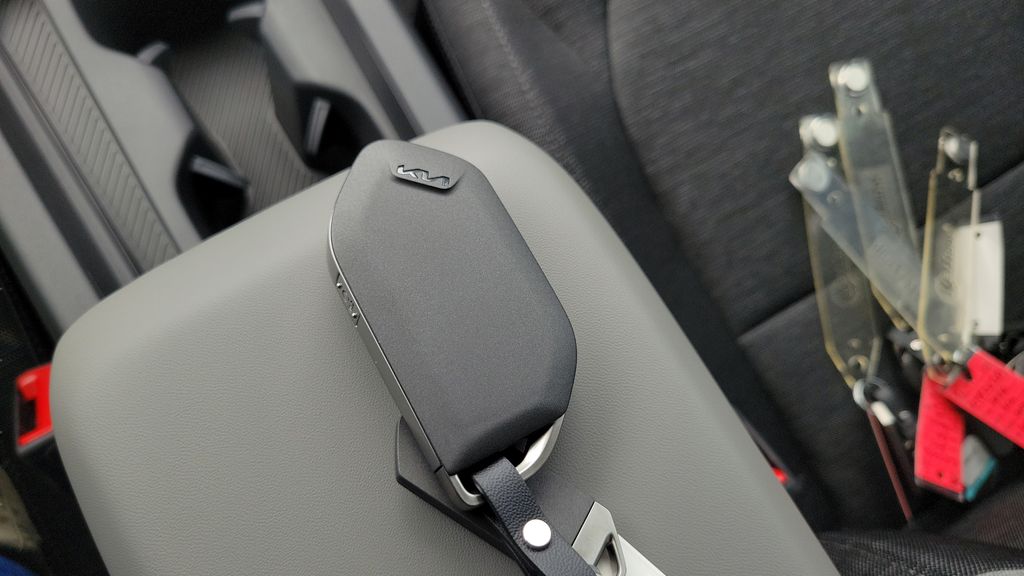 New 2027 Green Kia S image 23