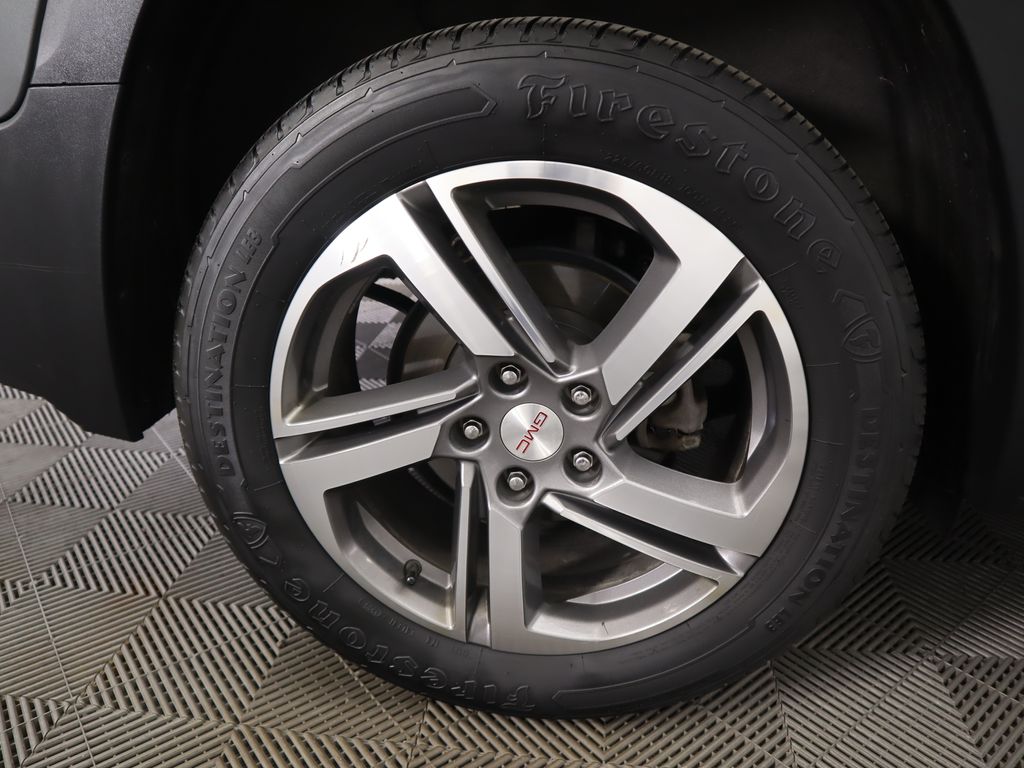 Thumbnail: 2020 GMC Terrain - 32