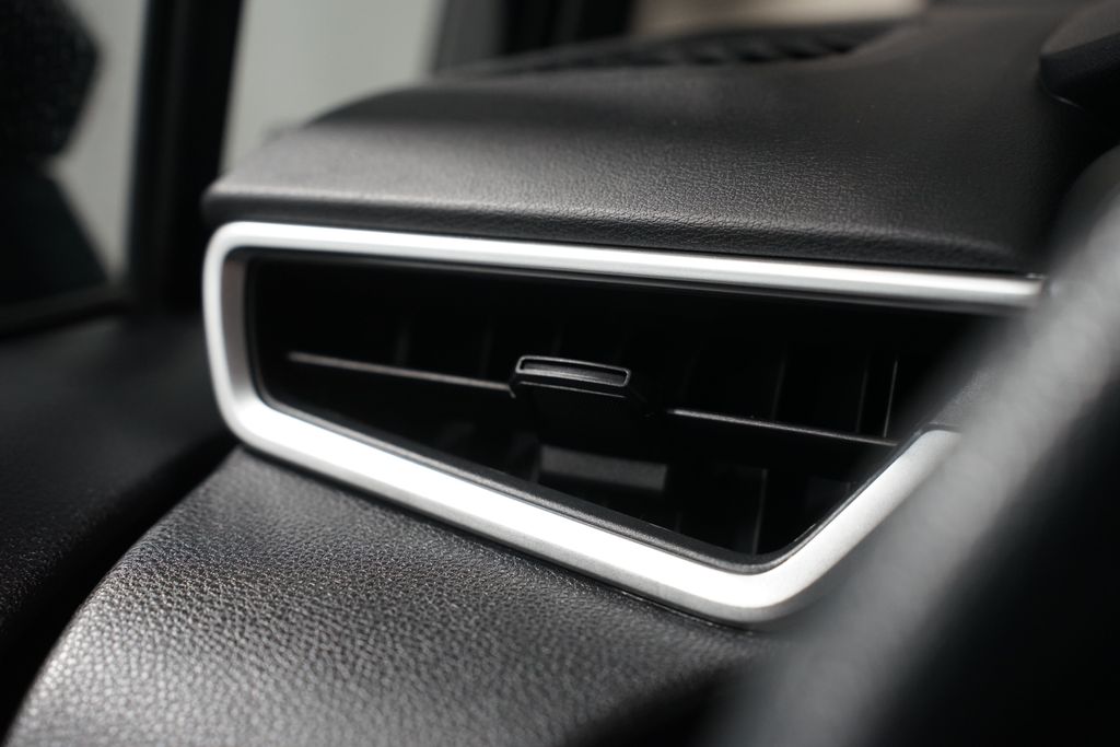 Thumbnail: 2021 Toyota Corolla - 22