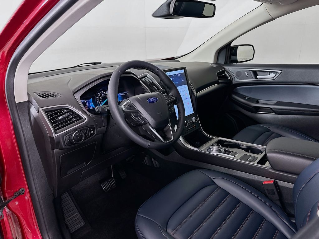 Thumbnail: 2024 Ford Edge - 9