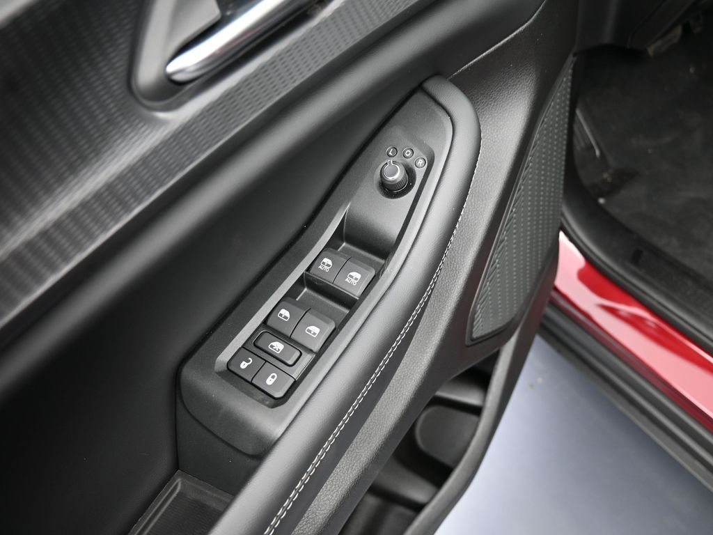 New 2025 Velvet Red Pearlcoat Jeep Laredo image 14