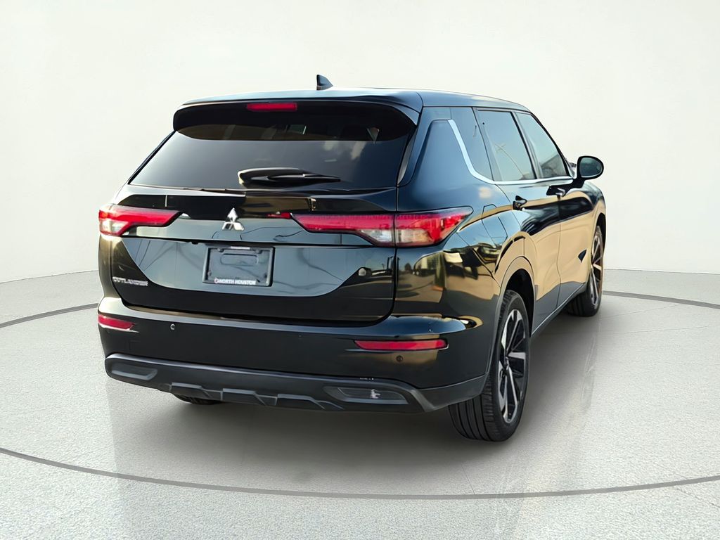 2022 Mitsubishi Outlander ES Black at DeMontrond Automotive Group