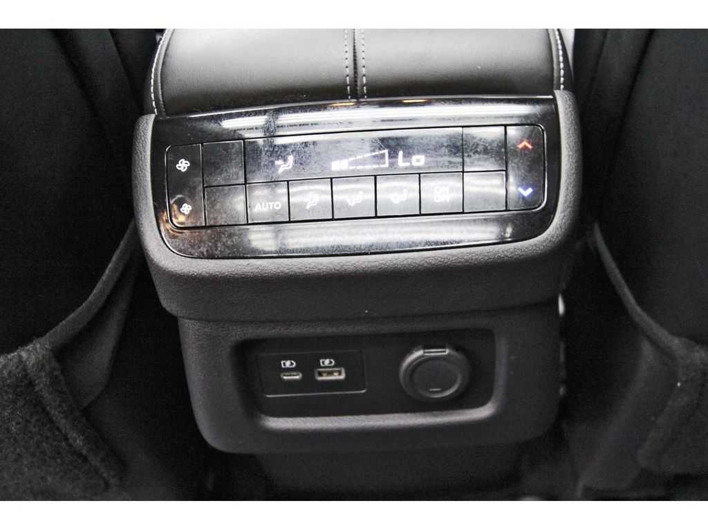 2024 INFINITI QX60 LUXE Black at Central Houston Nissan