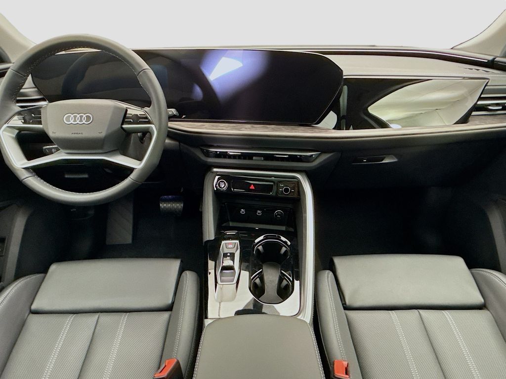 Thumbnail: 2025 Audi Q5 - 13