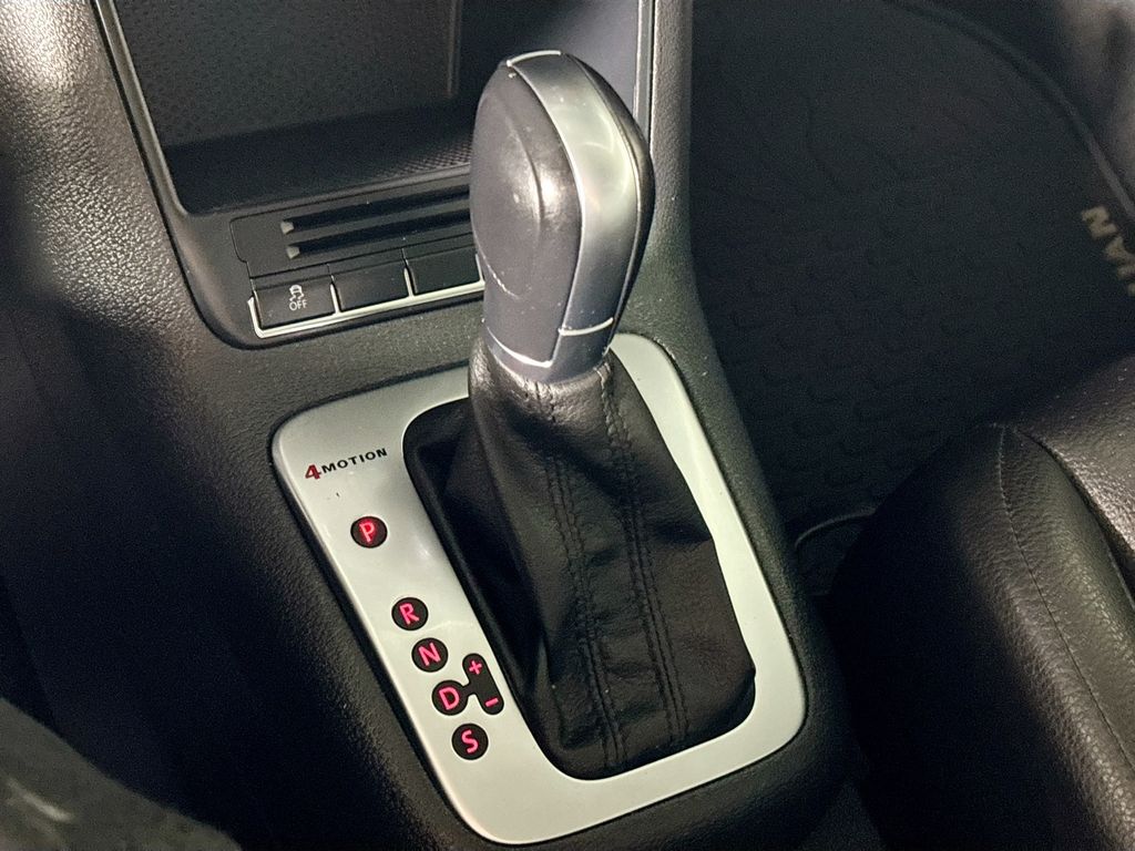 2015 Volkswagen Tiguan SE