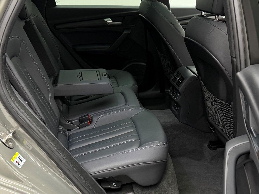 Thumbnail: 2023 Audi Q5 - 18