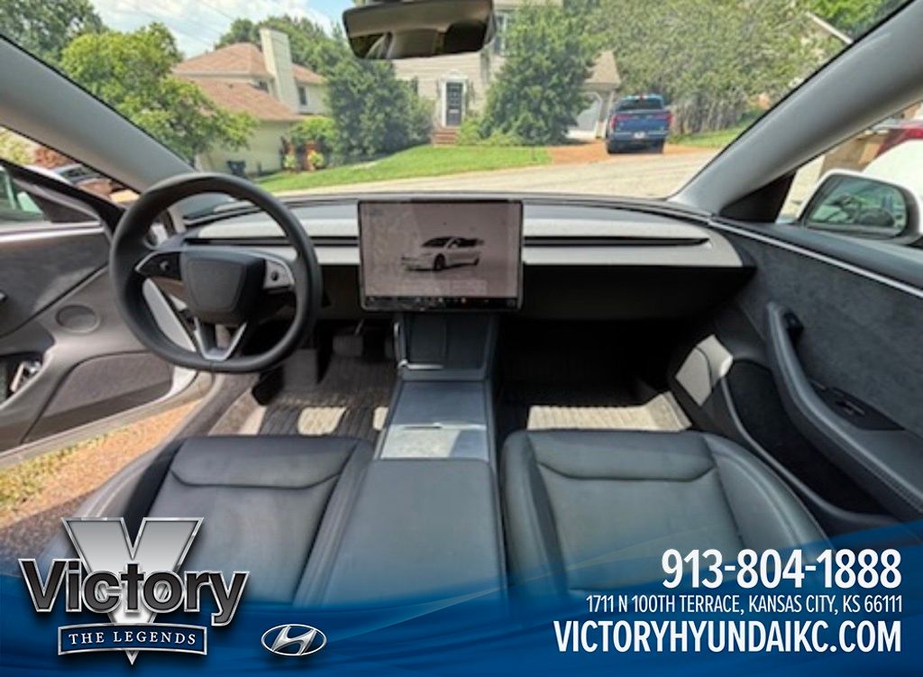 Used 2024  Tesla Long Range image 7