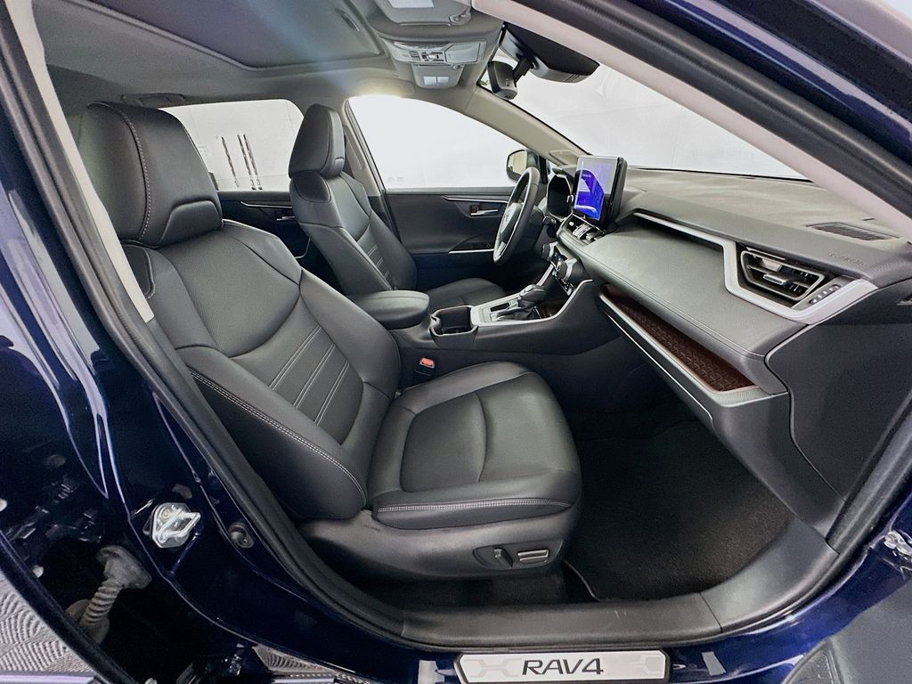 Thumbnail: 2024 Toyota RAV4 - 29