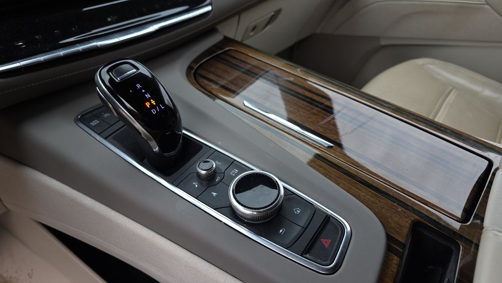 2023 Cadillac Escalade ESV