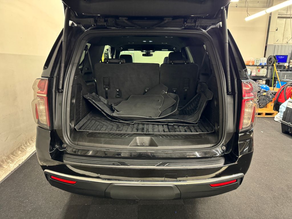 2022 Chevrolet Suburban LT