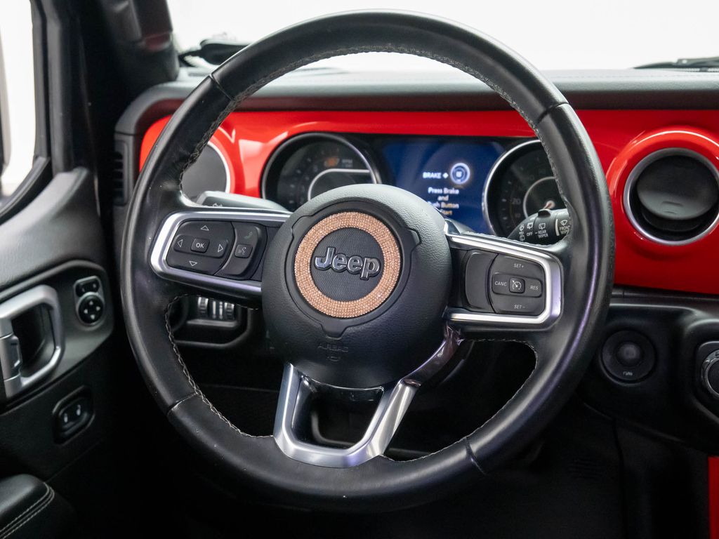 2020 Jeep Wrangler Unlimited Sahara photo