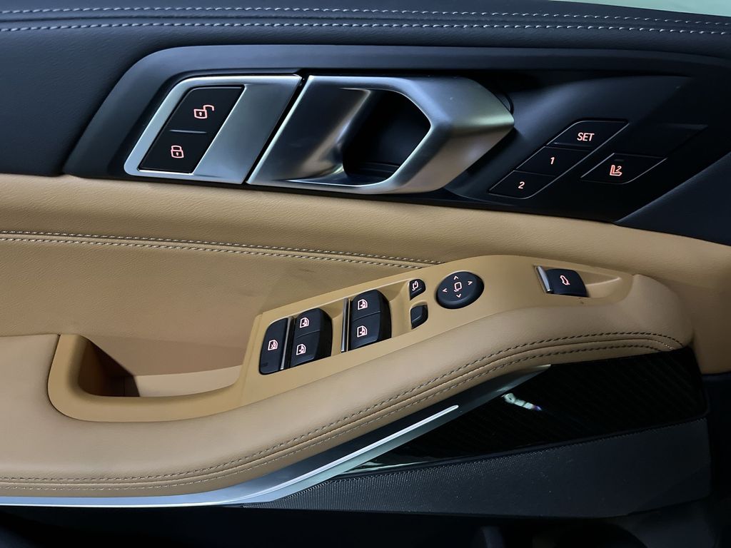 Thumbnail: 2026 BMW X5 - 13