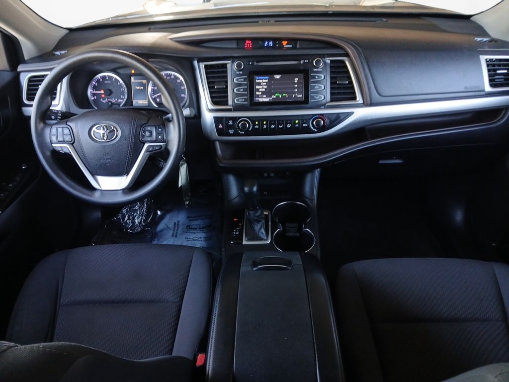 Used Car 2018 Toyota Highlander  Le For Sale Under $20,000 In Austin, Texas
