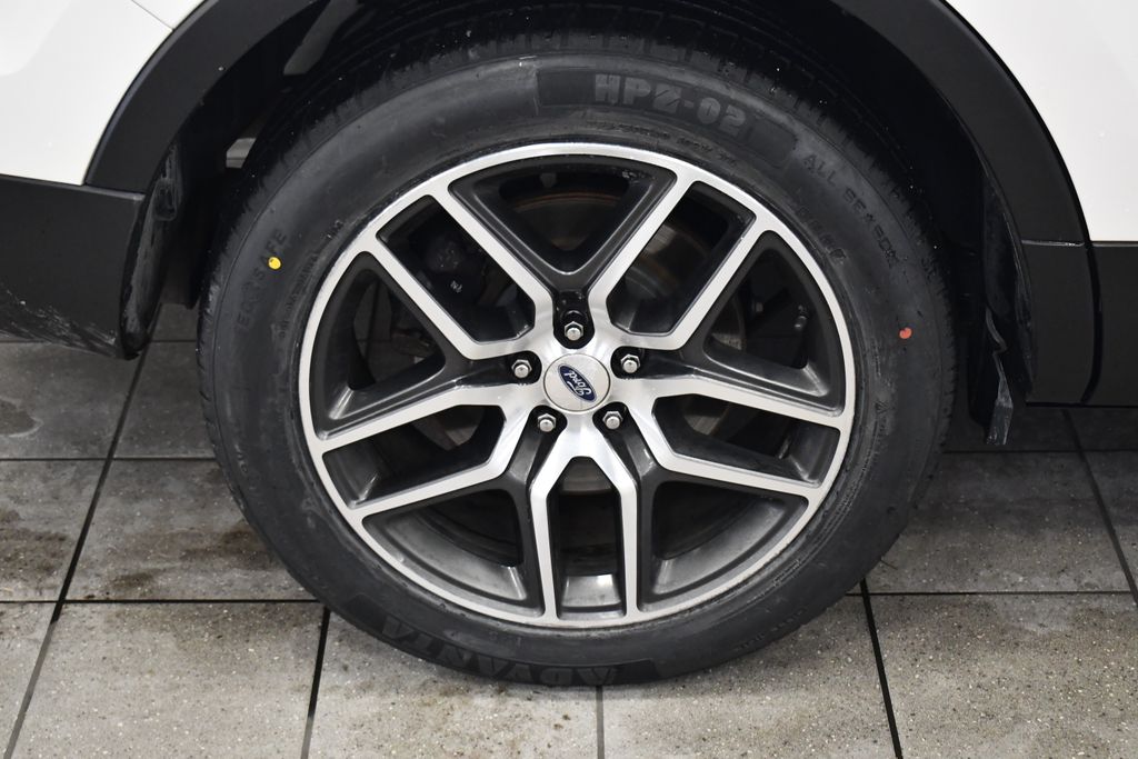 Thumbnail: 2017 Ford Explorer - 13