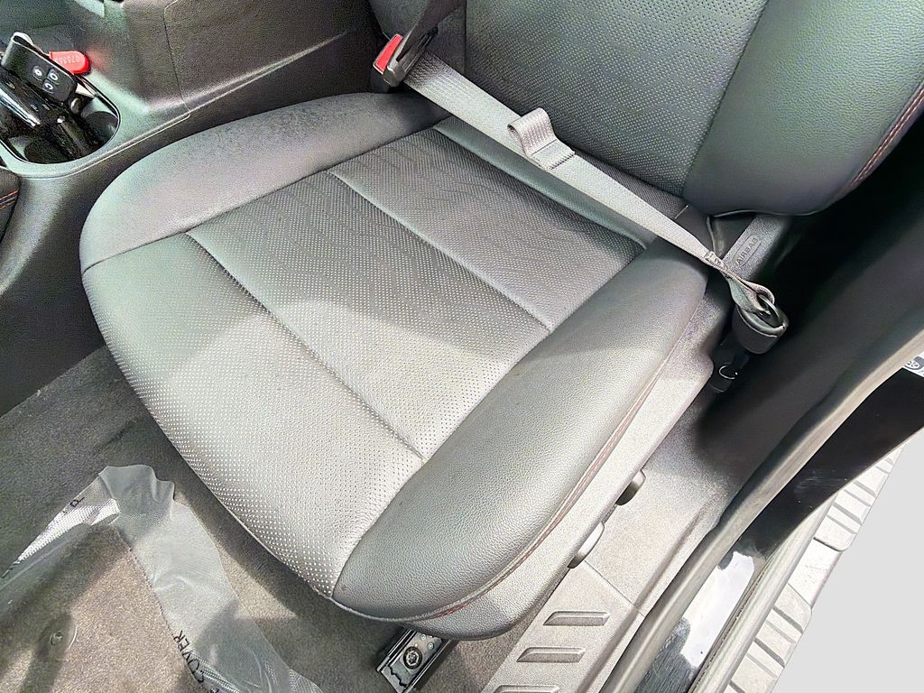 Used 2025 Black Chevrolet Z71 image 19