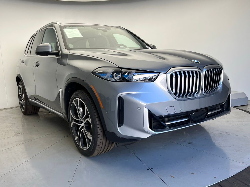 Thumbnail: 2025 BMW X5 - 2