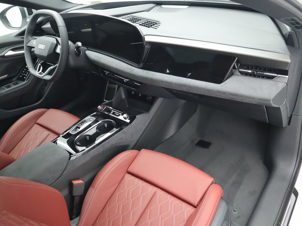 Thumbnail: 2025 Audi S6 - 19