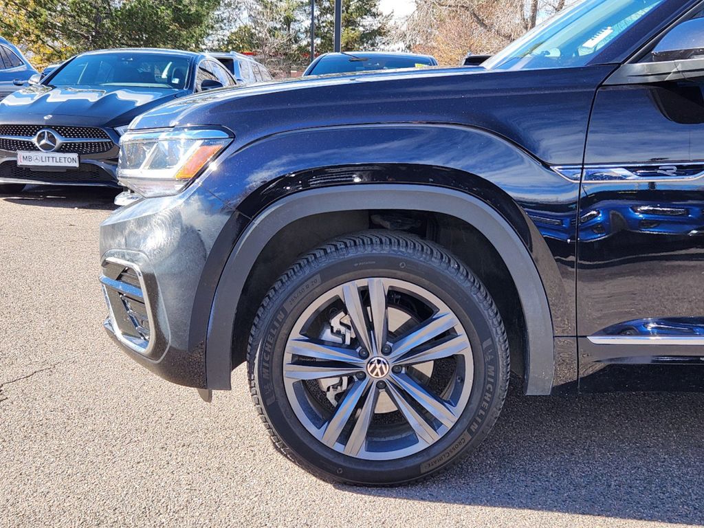 2021 Volkswagen Atlas 3.6L V6 SE w/Technology R-Line 9