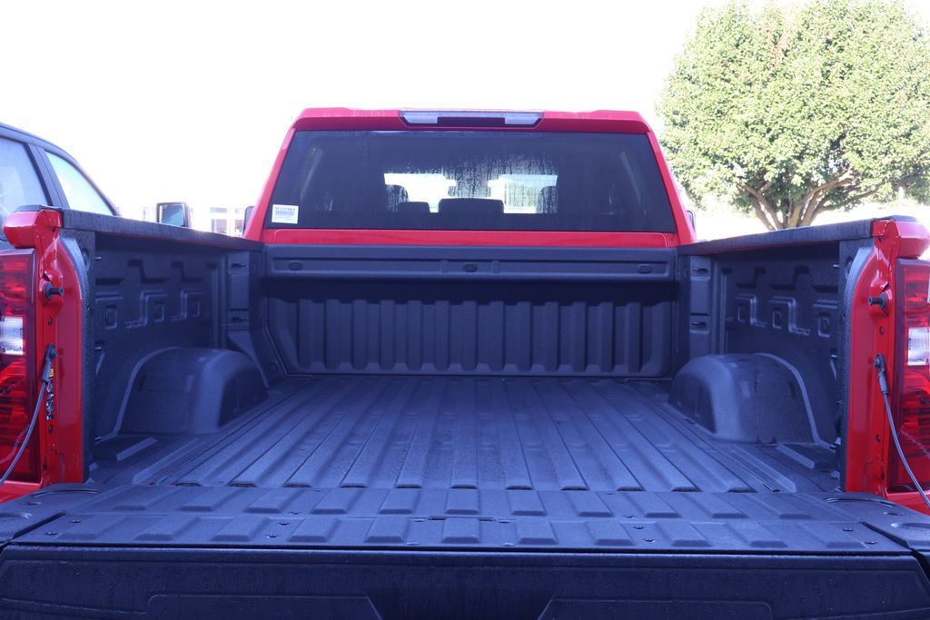 Thumbnail: 2026 Chevrolet Silverado 2500 - 13