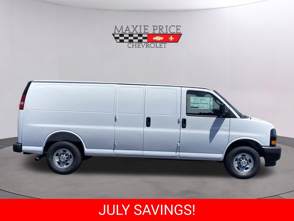 New 2026 Chevrolet Express 2500 Van