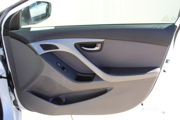 Used Car 2016 Hyundai Elantra  Se For Sale Under $10,000 In Georgetown, Texas