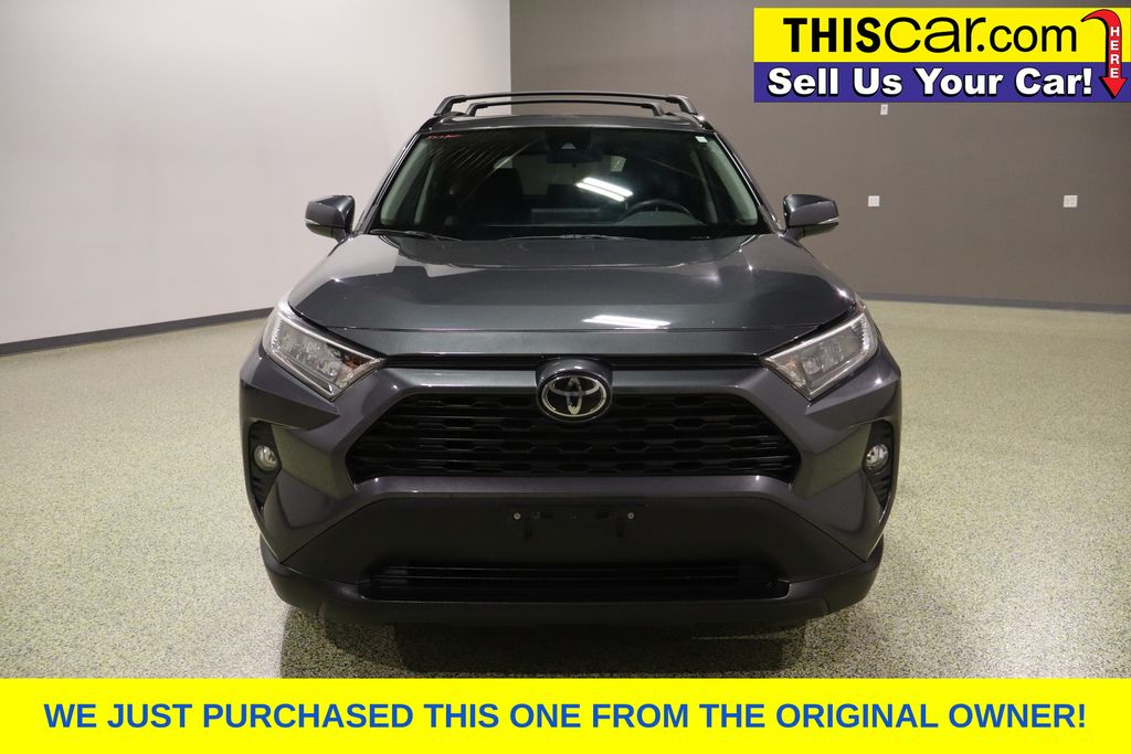 2019 Toyota RAV4 XLE photo 2