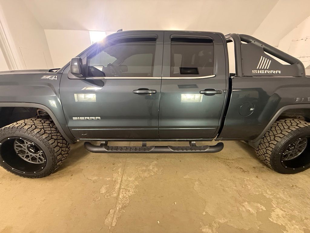 Photo 2 of 2017 GMC Sierra 1500 SLE