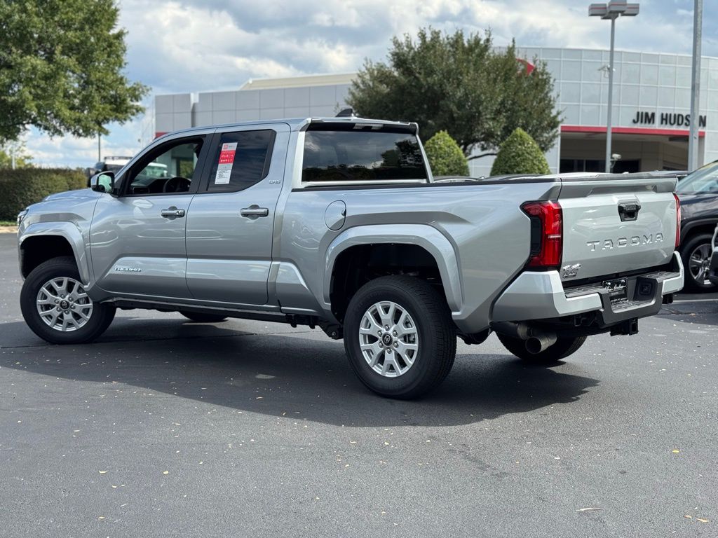 2025 Toyota Tacoma SR5 Double Cab photo 7