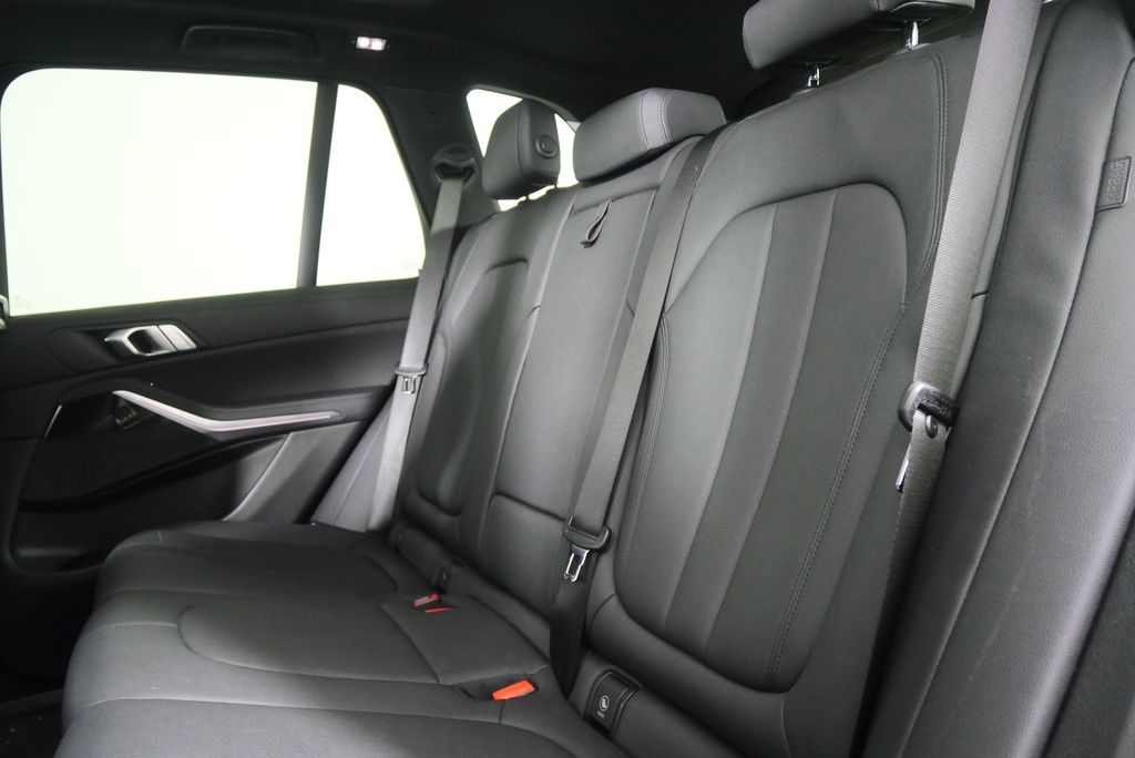 Thumbnail: 2020 BMW X5 - 15