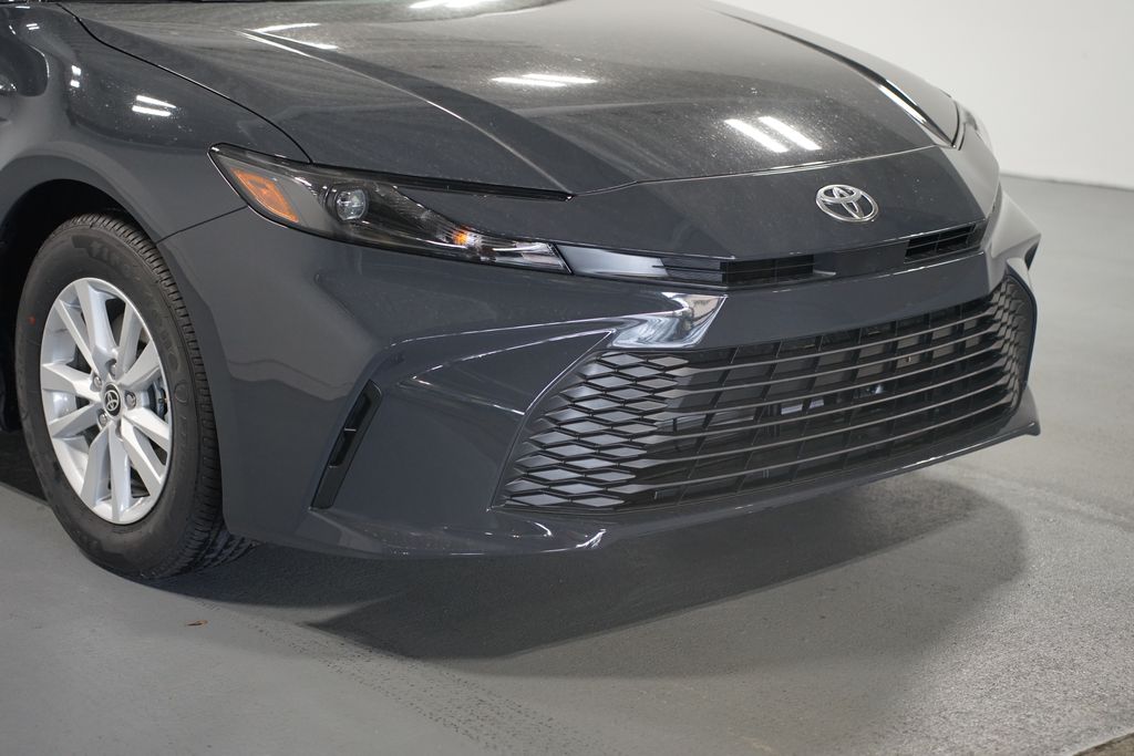 Thumbnail: 2025 Toyota Camry - 4