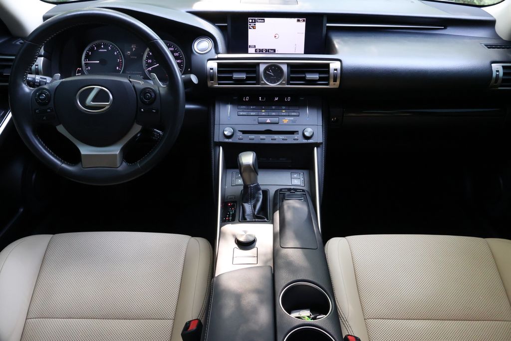 Thumbnail: 2015 Lexus IS - 15