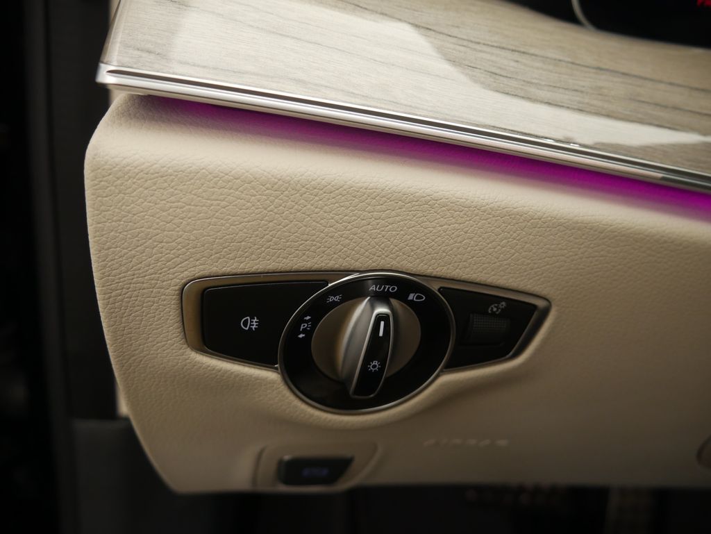 Thumbnail: 2023 Mercedes-Benz E-Class - 32