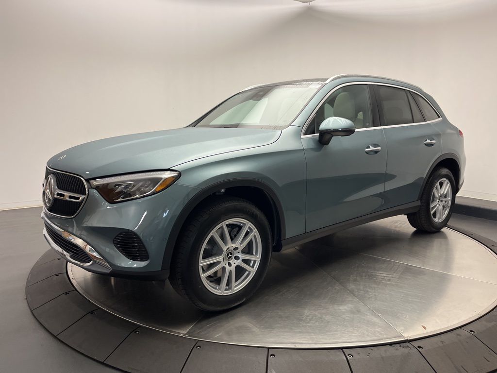 Thumbnail: 2026 Mercedes-Benz GLC - 3