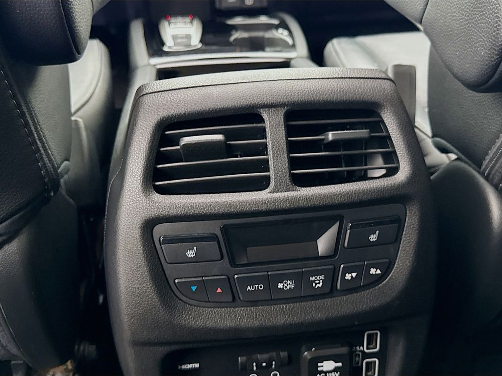 Used Car 2020 Honda Pilot  Touring For Sale Under $25,000 In Austin, Texas