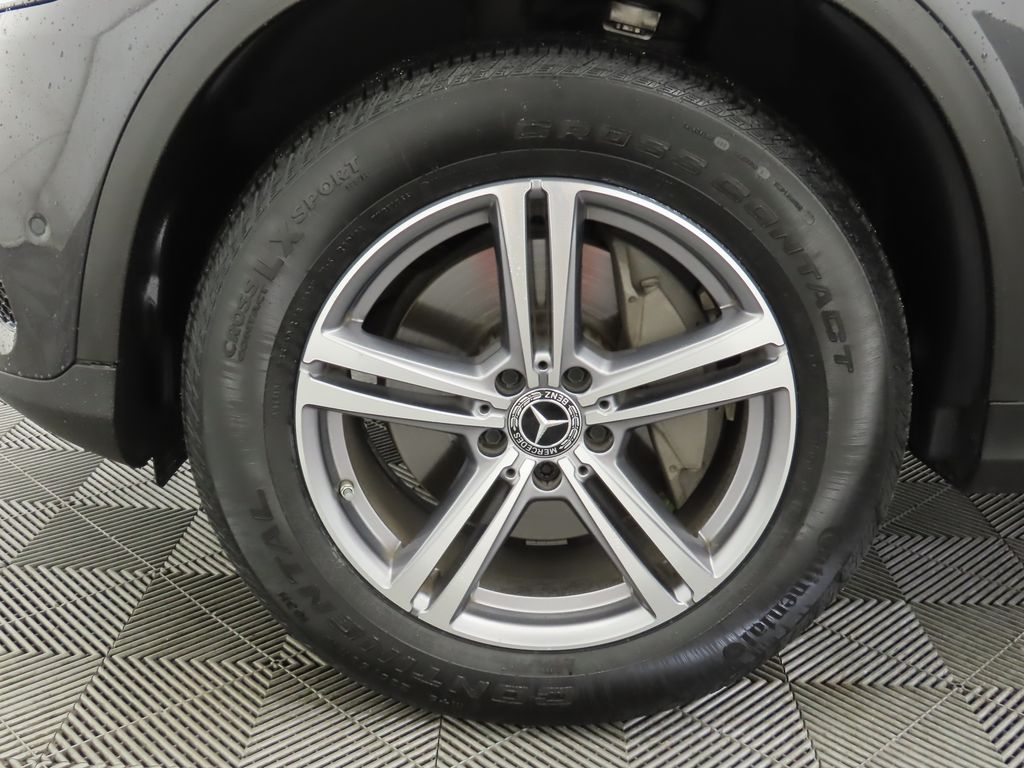 Thumbnail: 2022 Mercedes-Benz GLC - 30