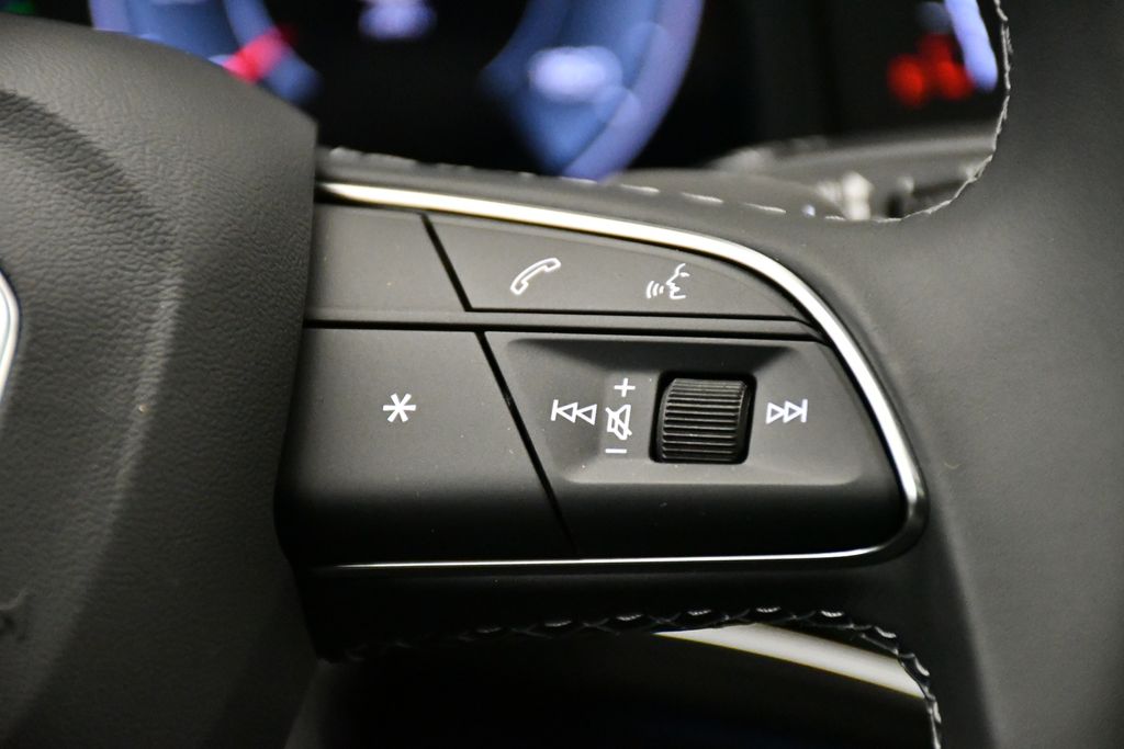 2025 Audi Q7  24