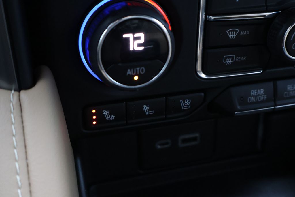 Thumbnail: 2023 Chevrolet Suburban - 28