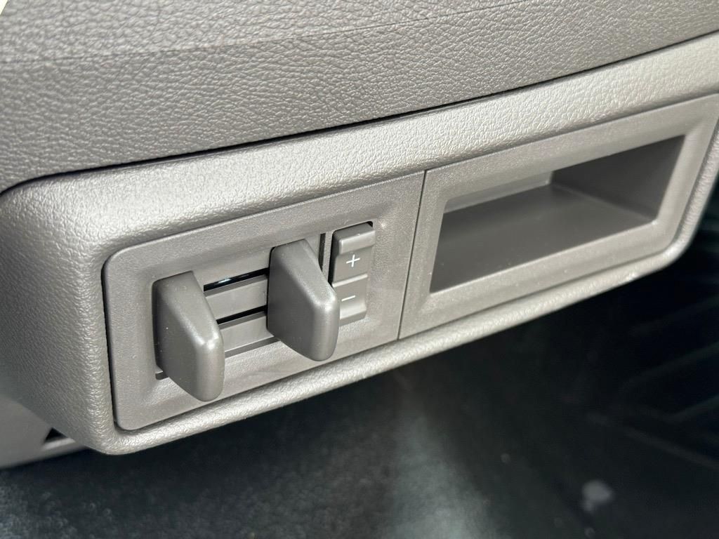 2023 Ford Transit Cutaway Base - Photo 11