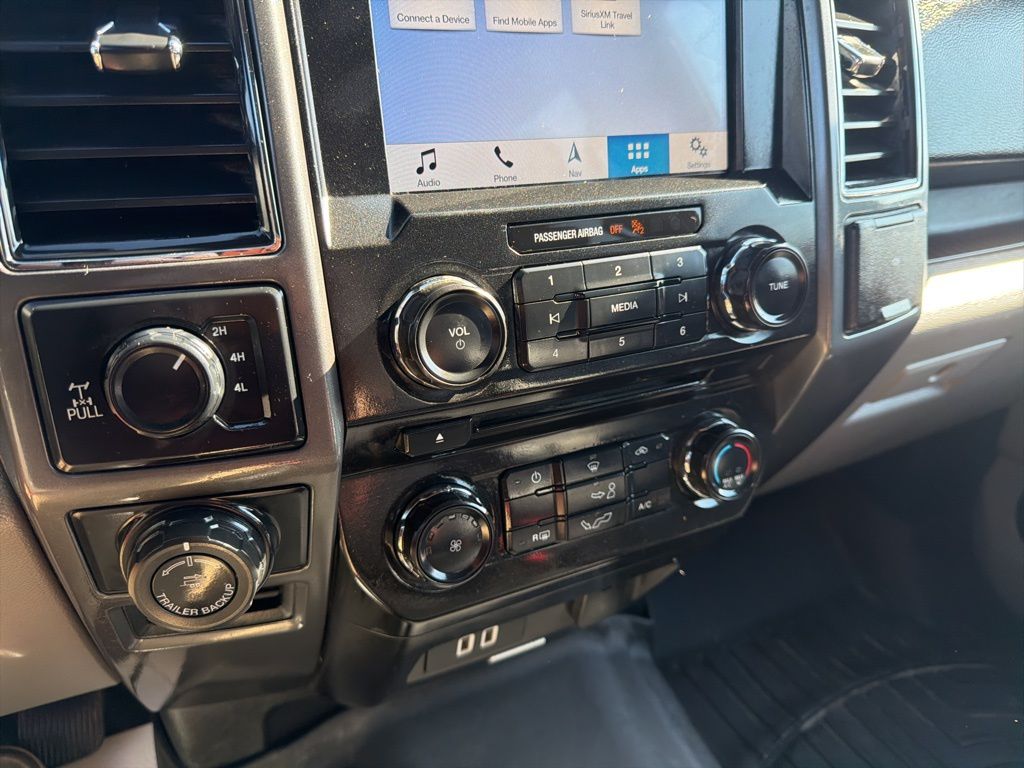 Thumbnail: 2017 Ford F-150 - 31