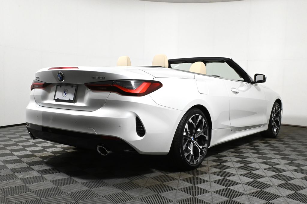 Thumbnail: 2026 BMW 4 Series - 15