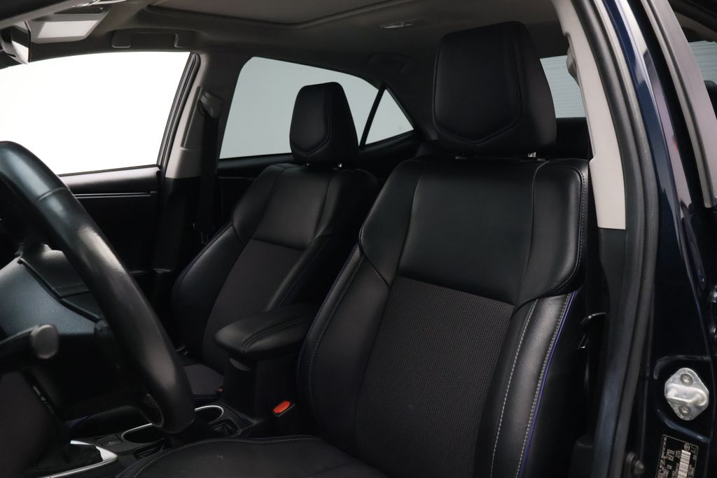 Thumbnail: 2018 Toyota Corolla - 13