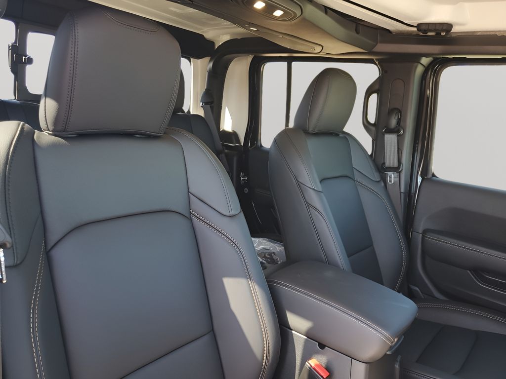 New Car 2025 Jeep Gladiator  For Sale Under $40,000 In Austin, Texas