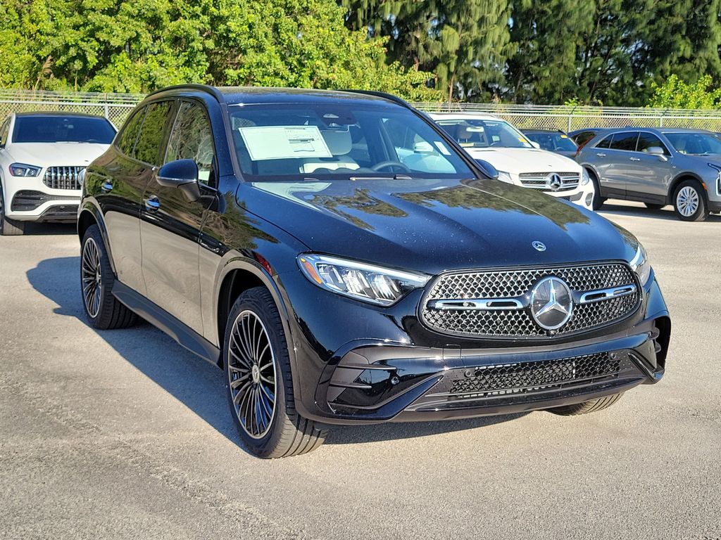 2026 Mercedes-Benz GLC 300 RWD