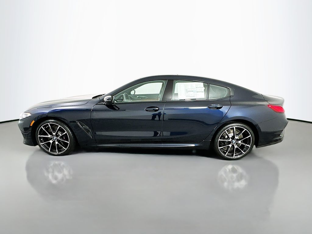 Thumbnail: 2026 BMW 8 Series - 8