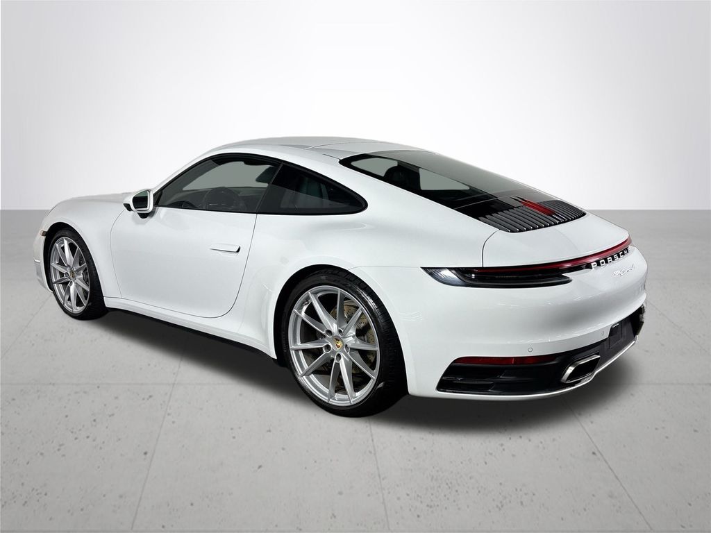 2024 Porsche 911 Carrera 4