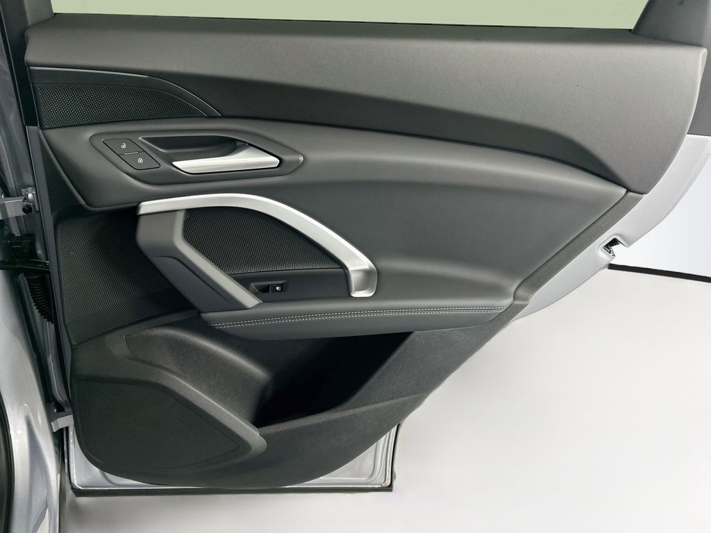 Thumbnail: 2026 Audi Q5 - 26