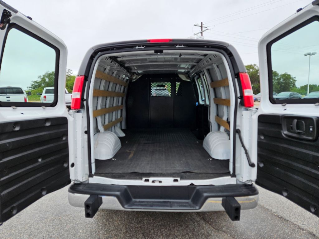 Used 2025 GMC Savana 2500 Van